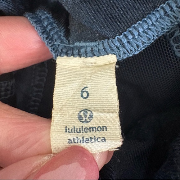 Lululemon | Define Jacket | Heathered Lotus Camo Oil Slick Blue | Sz 6 | EUC - Picture 7 of 8